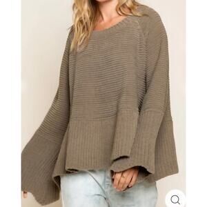 Pol Relaxed Fit Scallop Edge Long Bell Sleeve Knit Sweater Large.